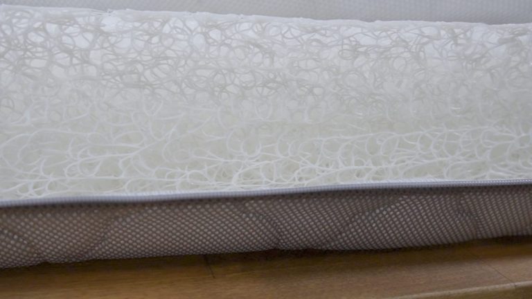 do-you-put-sheets-on-a-newton-mattress