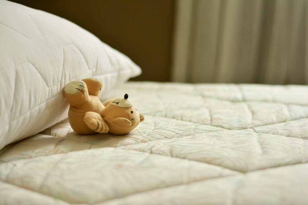 Is a Firm Or Soft Mattress Better For Your Back? 1 is-a-firm-or-soft-mattress-better-for-your-back