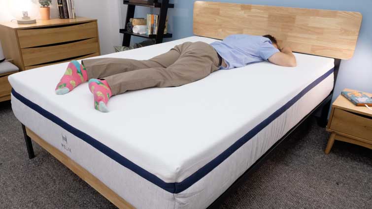 Can Mattress Cause Neck Pain 2023? 1 can-mattress-cause-neck-pain-2023